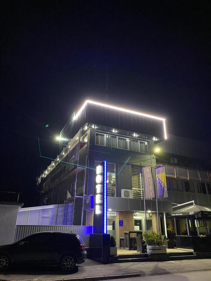 Hotel New Milenium Lukavac Bagian luar foto