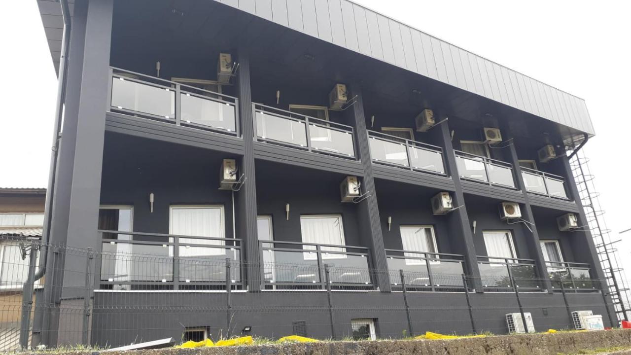 Hotel New Milenium Lukavac Bagian luar foto
