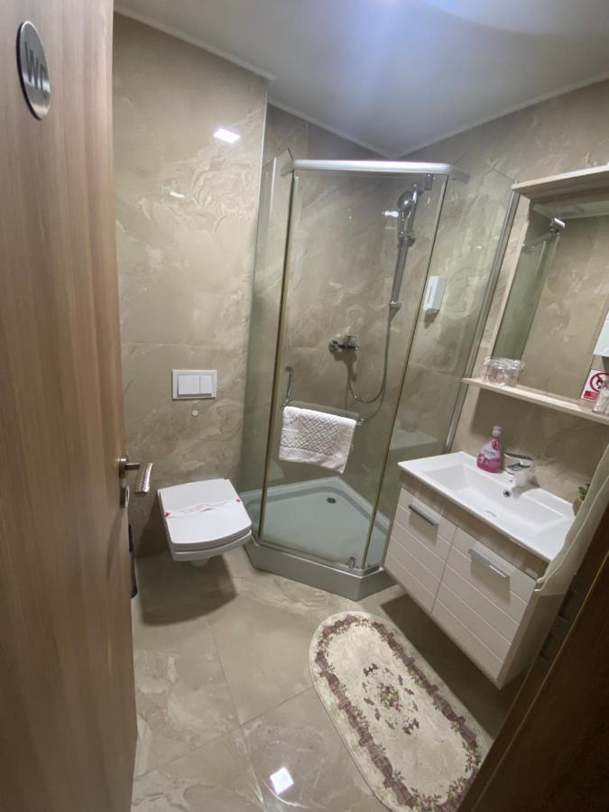 Hotel New Milenium Lukavac Bagian luar foto
