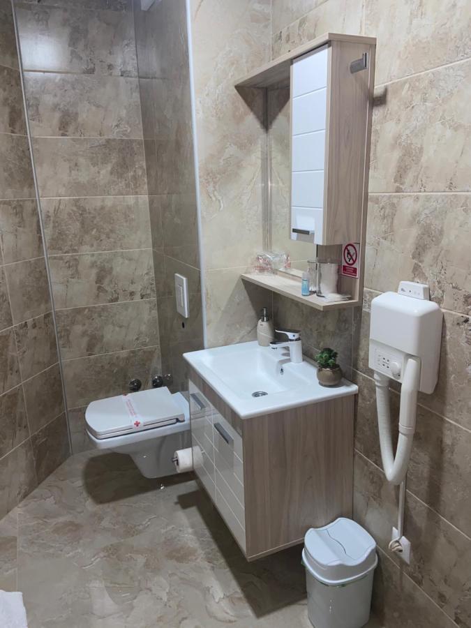 Hotel New Milenium Lukavac Bagian luar foto
