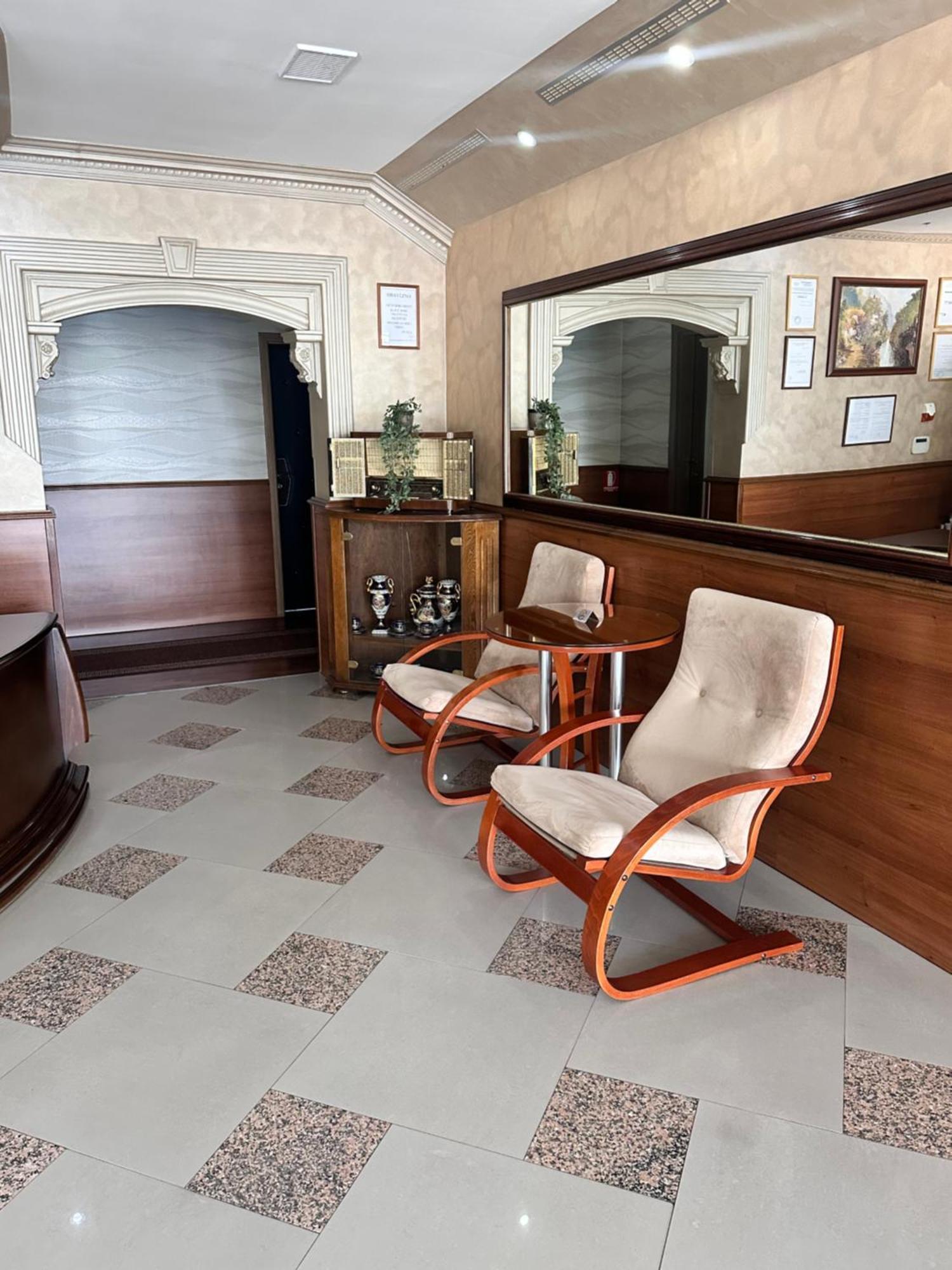 Hotel New Milenium Lukavac Bagian luar foto