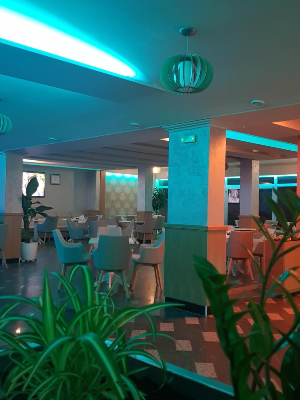 Hotel New Milenium Lukavac Bagian luar foto